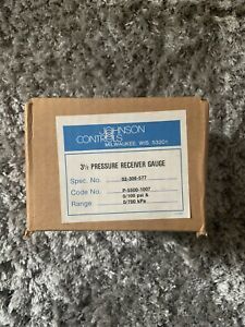 Johnson Controls P-5500-1007 3 1/2 Pressure receiver gauge