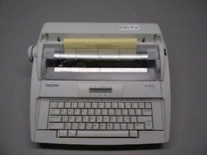 Brother ML300 Electronic Display Portable Typewriter *Tested*