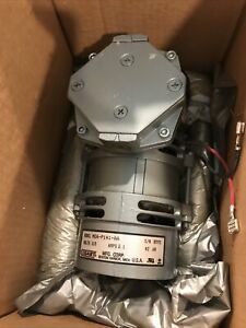 GAST MOA-P141-AA  115 Volts Amps 2.1 Hz60 VACUUM PUMP NEW IN OPEN BOX