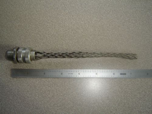 Bryant dc3738 3/8&#034; npt str male strain relief grip, cord (.375 - .437 )&#034; new for sale