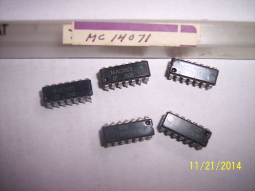5pieces OR GATE 4-ELEMENT 2-IN CMOS 14-PIN DIP RAIL MOT MC14071B 14071