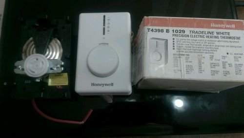 Honeywell T4398B1029 Precision White  Electric Heating Thermostat New in Box