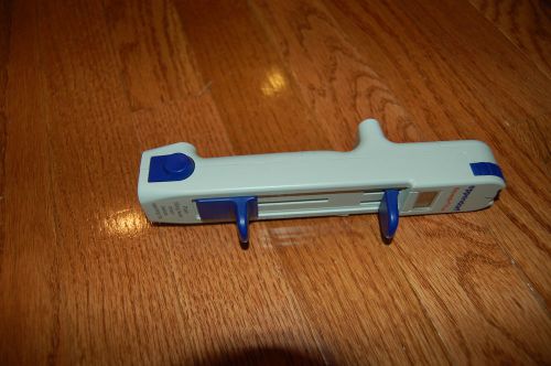 Eppendorf repeater plus pipet variable tips Pipette Pipettor