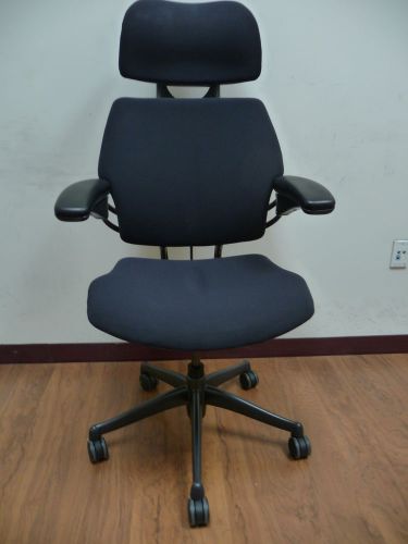 Humanscale &#034;Freedom&#034;Office Chair High Back w/Headrest #10578