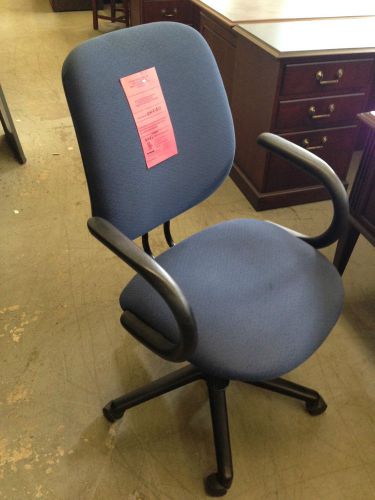 *** MANAGER&#039;S CHAIR w/ ARMS by HON OFFICE FURNITURE in Blue Fabric ***