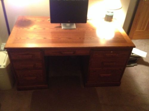executive office desk PICK UP ITEM ONLY! NO SHIPPING