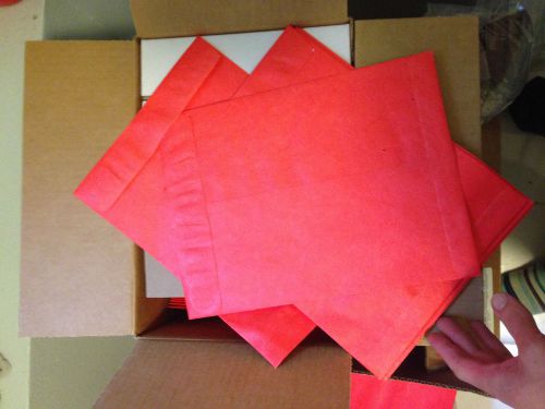850 pcs. Red Tyvek Holiday envelope mailer 9x11
