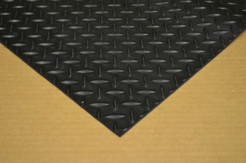 EPDM/Rubber walkway pads 30&#034; x 30&#034; economical