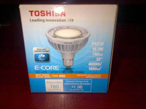 Toshiba E-Core 16.3W Soft White 16P30L/827FL32 LED Lamp