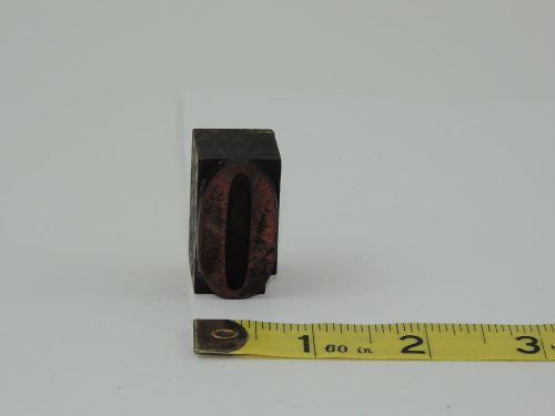 ANTIQUE WOOD NUMBER ON WOOD PRINTING BLOCK -  NUMBER &#034; 0 &#034; WOODEN STAMP -