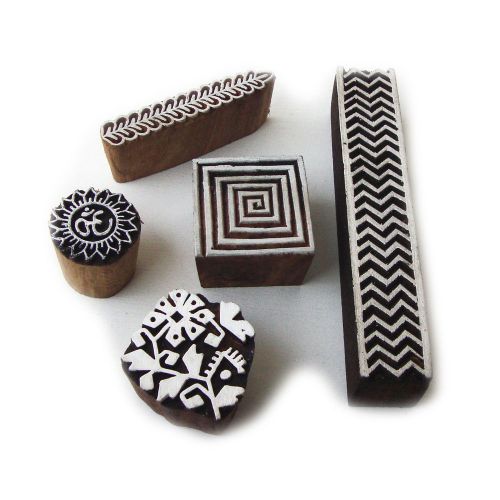 Indian Handcarved Geometric &amp; OM Pattern Wooden Block Tags (Set of 5)