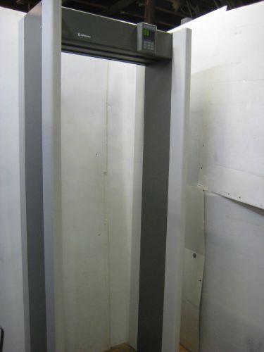 Metor 120 Metal Detector Walk Through Metal Detector Security Gate Rapiscan