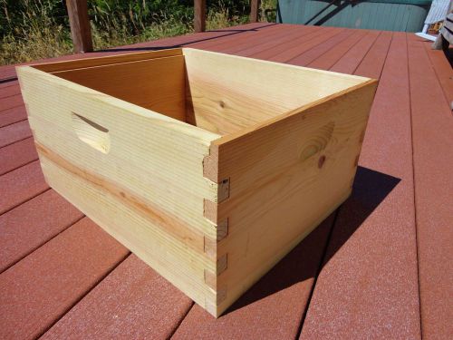 Bee Keeping Kit Outdoor Box Deep 10 Frame Wood Beekeeping Honey Hive Unassembled