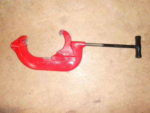 RIDGID  MODEL NO 6   4&#039;&#039; to 6&#039;&#039; PIPE CUTTER-  3  WHEEL -  HVAC PLUMBING