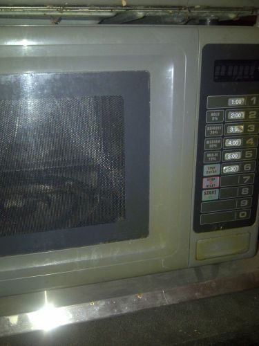 MICROWAVE, HEAVY DUTY, AMANA 1000, GREAT CONDITION