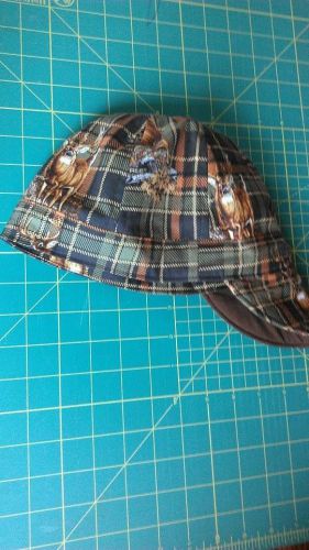 Plaid w/ deer Welding hat. 7 1/4 hat size.