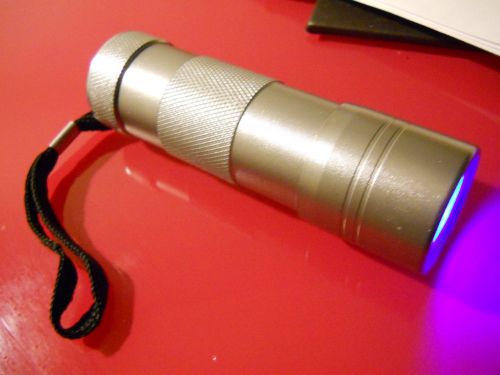 Rugged Handheld Blacklight Flashlight- (gemstones, detecting counterfeit bills)