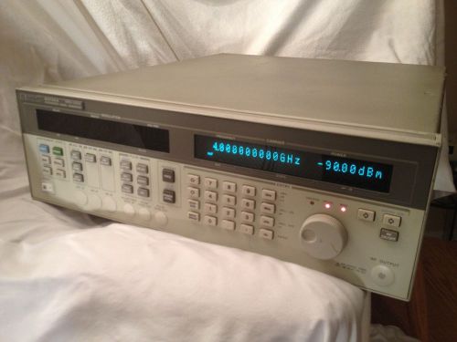 Agilent HP 83732A Synthesized Signal Generator