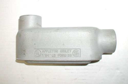 Appleton unilet 1 1/4&#034; inch lb form 35 pulling conduit with cover for sale