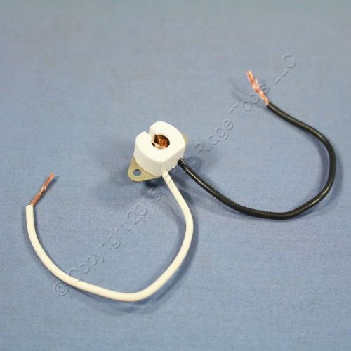 Leviton Light Socket T-5 White Lamp Holder Miniature Bi-Pin T5 G5 Base 420-W-064