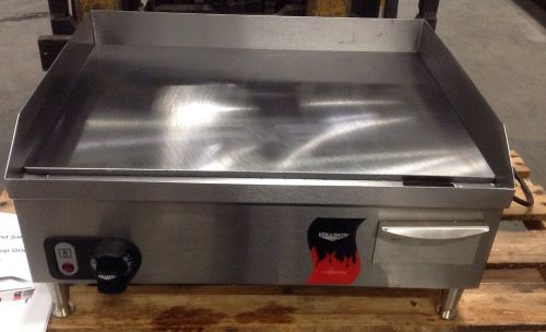 Vollrath 40716 Cayenne Commercial Electric Heavy Duty Griddle 24&#034;