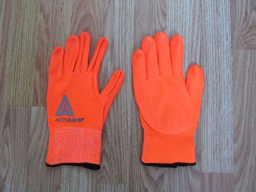 High Visibility Active Armour Gloves