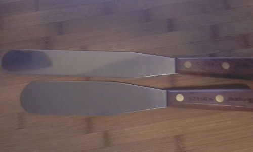 2 Straight Bakers Spatulas. Traditional Line by Dexter Russell (1) 8&#034; &amp; (1) 6.5&#034;