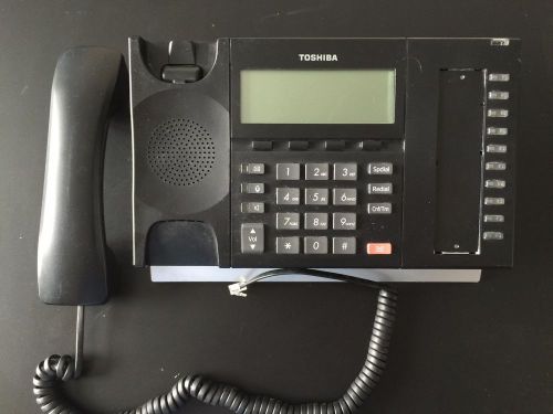 LOTS OF 4  USED TOSHIBA DP5022-SDM Digital Business Phone Telephone Speakerphone