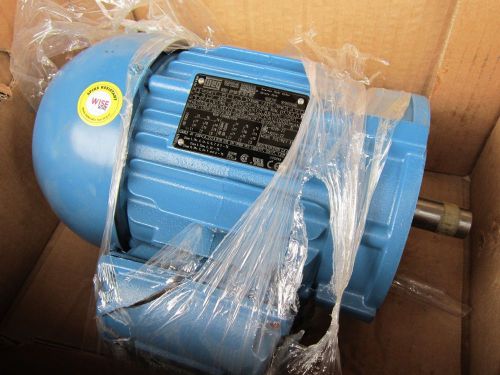 WEG 00156ET3E1431C-W22 Phase 3 Continuous Duty Motor New Old Stock