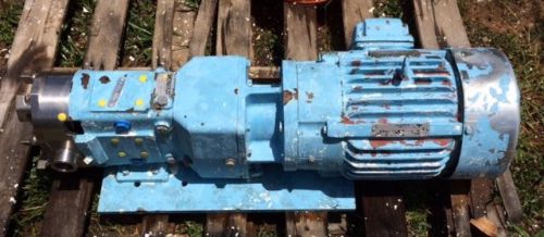 Waukesha Model 30 Positive Displacement Pump 1.5&#034; in &amp; Outlets 3HP S/S