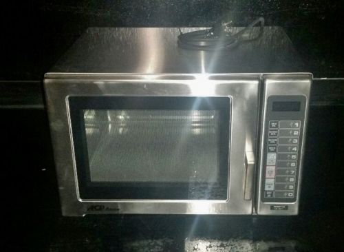 AMANA Commercial Microwave Oven