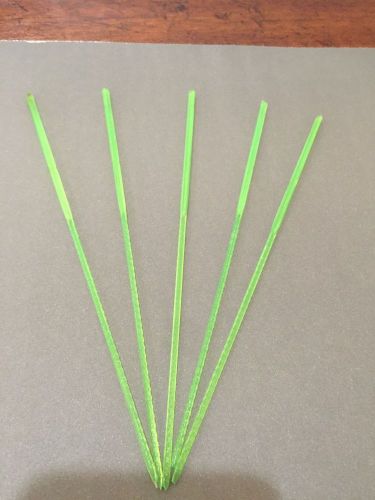 Pack of New Green 50 Green thin Plastic Fruit/Food Skewer-Picks-Drink Stirrer