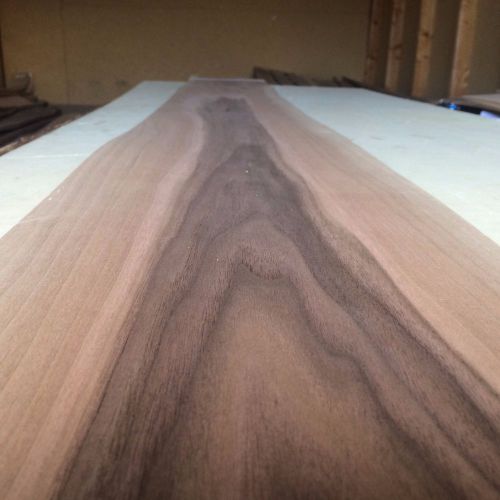 Wood Walnut Veneer 1 bundle total 20  pcs RAW VENEER N782..