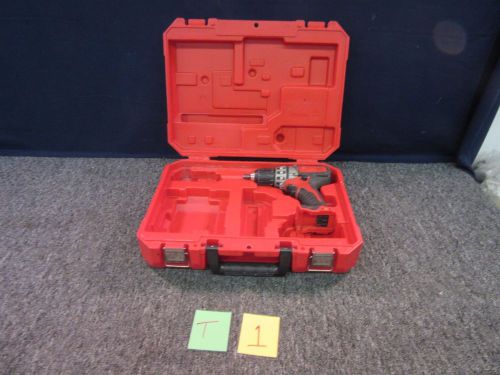 MILWAUKEE 2601-20 CORDLESS DRILL DRIVER 18V VOLT 1/2&#034; TOOLS CONSTRUCTION USED