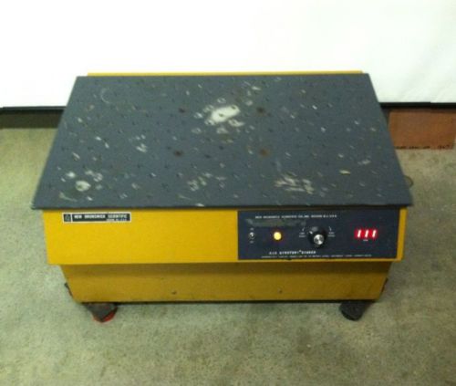 New Brunswick Scientific Co. Inc. G-10 Gyratory Platform Table Shaker