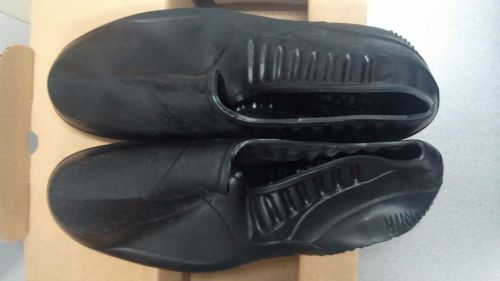 Lot of (10) servus lite&amp;tuff vinylite waterproof lightweight boot size lg 76993 for sale