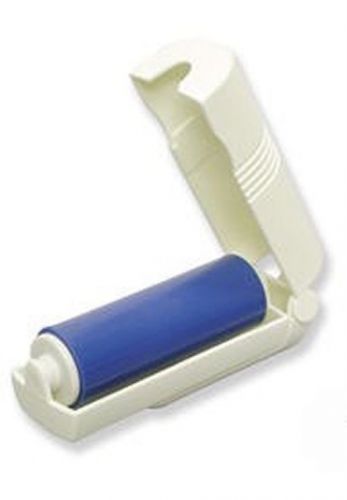 LINT ROLLER FOR DISPLAYS AND INSERTS