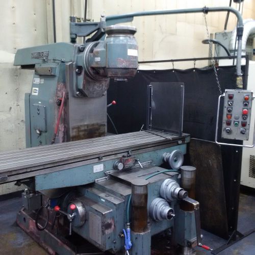 Correa Universal Milling Machine