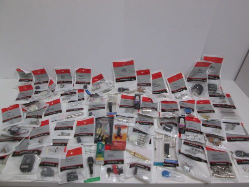 WHOLESALE LOT fuses,switches,connectors,and plugs RADIO SHACK 70 PCS.  #517