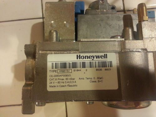 Honeywell gas valve  vr8615v  b1044   trinity boiler valve for sale