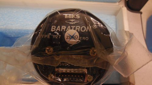 MKS, Baratron 127AA-00001B  1 Torr, 15 Pin D,VCR