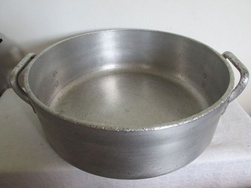 Huge vintage heavy Wearever commercial grade aluminum cookware pot 18 qts.