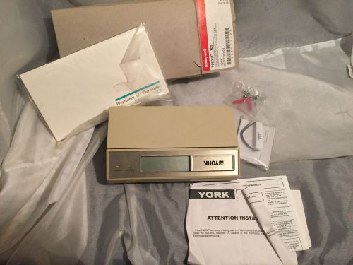 Vintage nos honeywell t8600 c 1105 electronic setback thermostat~heating/cooling for sale