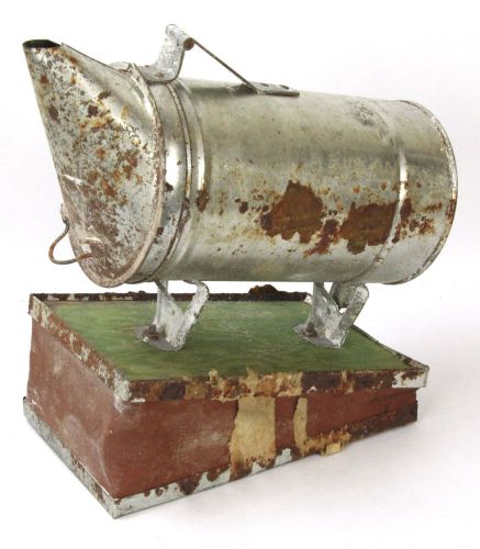 WORKING ANTIQUE METAL  BEE SMOKER - EARLY 1900&#039;S