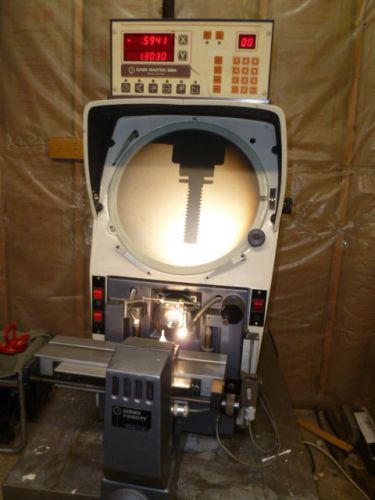 OPTICAL COMPARATOR 13 inch GAGEMASTER with GAGEMASTER GM4 DRO DIGITAL READOUT