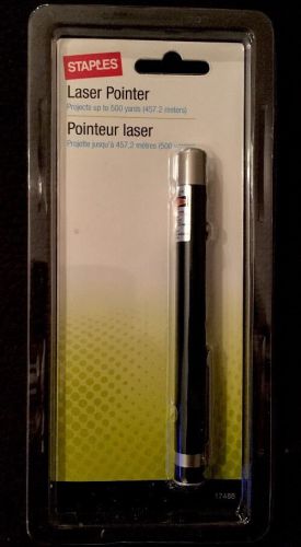 Staples 17488 - Laser Pointer - 500 Yards - New in Package