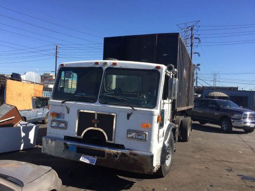 1989 peterbilt 320 with box for sale