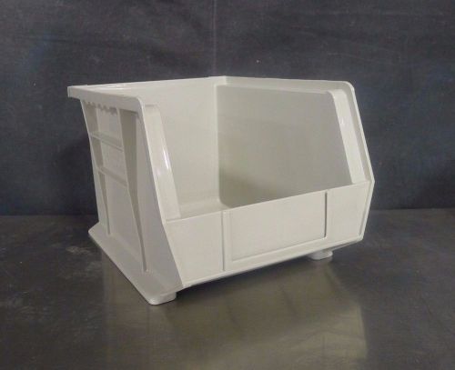 Akro-Mils 30-239 Tan AkroBins Storage Bins 11 x 8 x 7 Box of 6 NEW