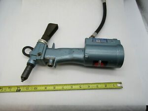 Cherry G702 Pneumatic Rivet Tool G 702 tested in working order in very nice shap