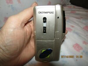 Vintage Olympus Pearlcorder S711 handheld tape recorder.  Selling as is.